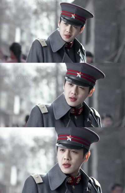 张若昀 军装 壁纸