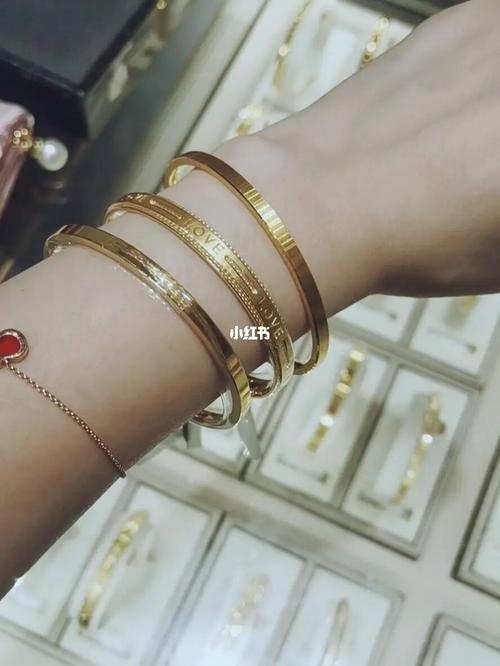 周大福手镯_手镯_周大福怎么样_黄金_星光大道攻略_手链_闭合性粉刺