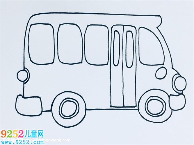 校车怎么画简笔画? 校车简笔画