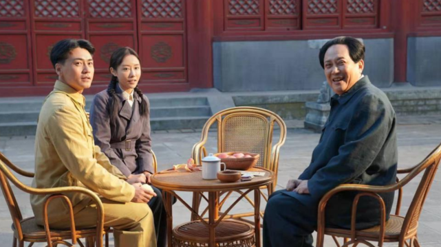 《香山叶正红》接档《和平之舟》,唐国强言午主演,央视再拿王炸