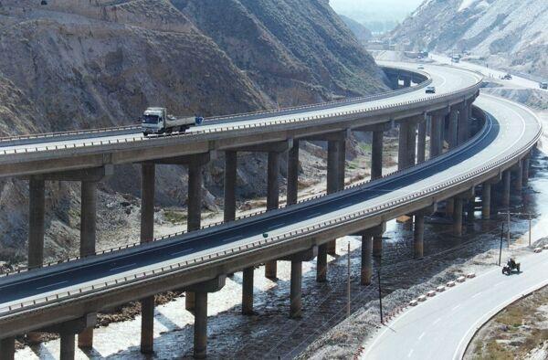 青海马平高速公路