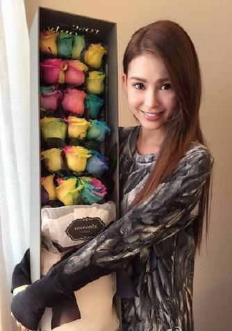 昆凌产后因女而贵 代言不断捞金到手软
