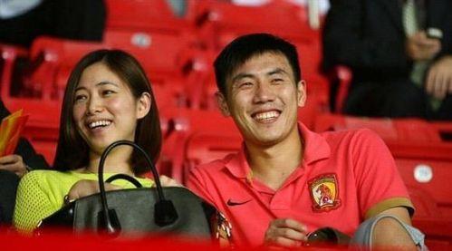 杜威女友亚丽