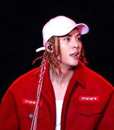 男学生hiphop发型hiphop戴帽发型