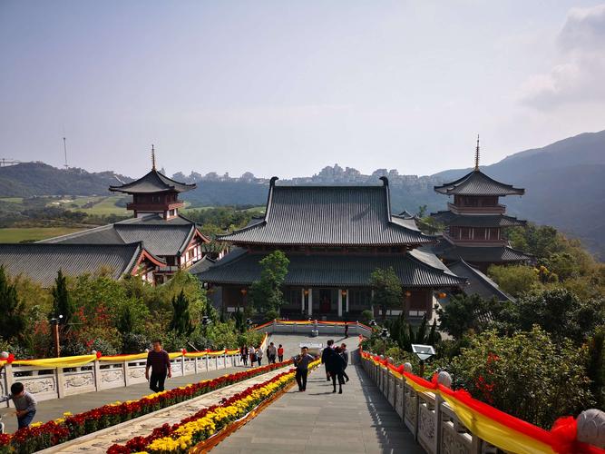 2019春节深圳大华兴寺四面佛