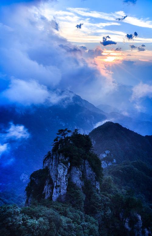 老君山马宗岭夕照
