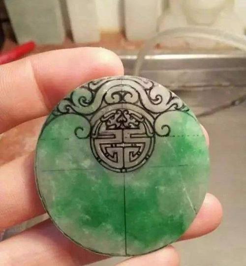 看着这些精美翡翠玉雕设计素材感觉到了满满的传统文化意义啊