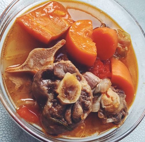 子谦墨做的番茄牛尾汤