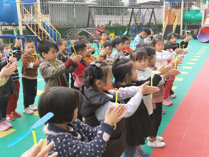 竹蜻蜓 竹蜻蜓 飞飞飞.