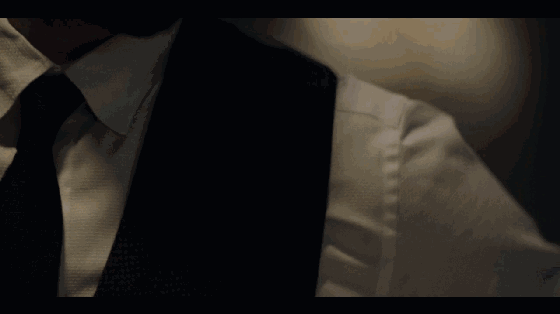 在过程中,男人甚至不能看使女,全程要看着自己的老婆.