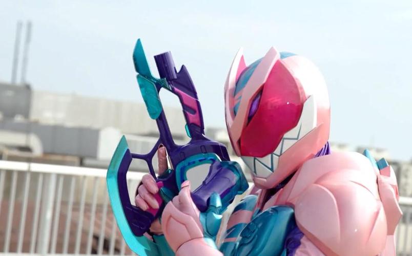 原创假面骑士revice初期专属武器详解平板手机枪和斧炮甲斗很眼熟