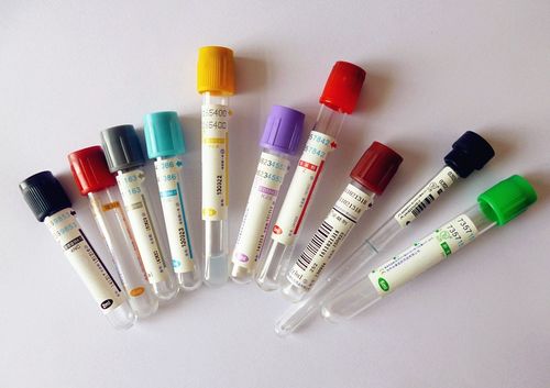 用于医学检验中生化学,血清学,免疫学等检查的血液标本的采集与储存.