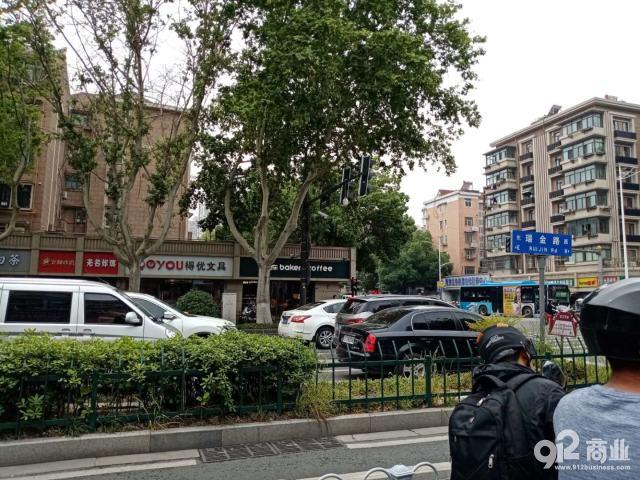 秦淮区 秦虹街道蓝旗街沿街门面 业态可选 有执照