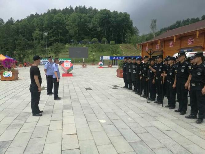 绥阳县反恐办在"省十运会"期间开展反恐处突实战防砍杀演练