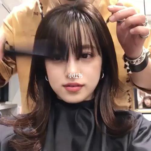 国字脸方脸圆脸适合的刘海_刘海_圆脸_发型_修饰脸型