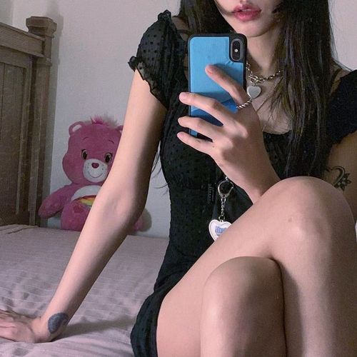 不露脸女生头像风会把我的思念吹到你那吗