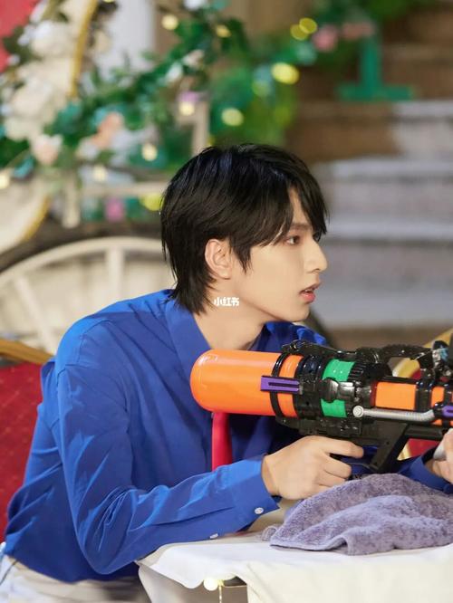 刘耀文萌探探探案_刘耀文_娱乐_明星娱乐资讯