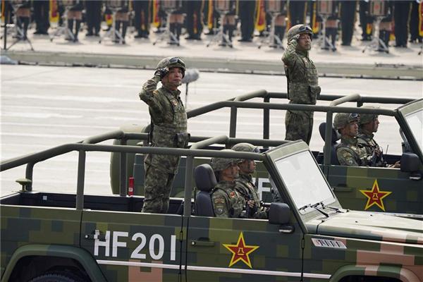 高清大图丨抢修抢救方队