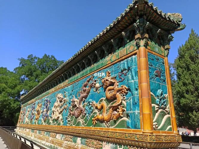 北海公园-景山公园_景点_景山公园_北海公园_故宫_中老年人_出行_人文