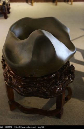 奇石广西摩尔石聚宝盆