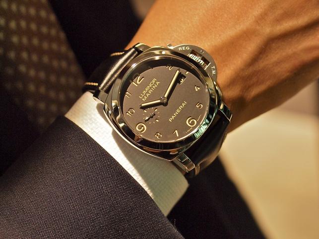 panerai(沛纳海) luminor 系列男士机械腕表