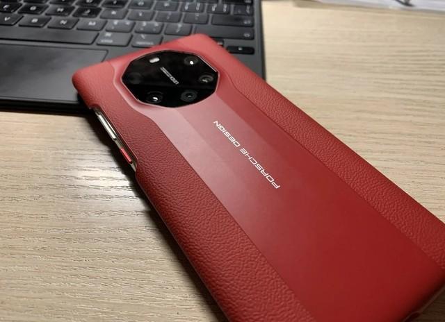 纯粹的十年果粉怎么就换了华为mate40rs保时捷