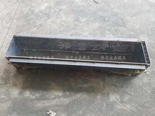 水泥桩钢模具公路混凝土警示桩道桩钢模板预制道路标志桩模具定做