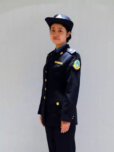 新式路政执法服装(路政衣服图片/路政执法制服发放规定/更换时间)