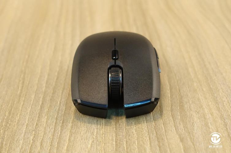 4ghz/蓝牙无线双模 razer刺鳞树蝰鼠标评测