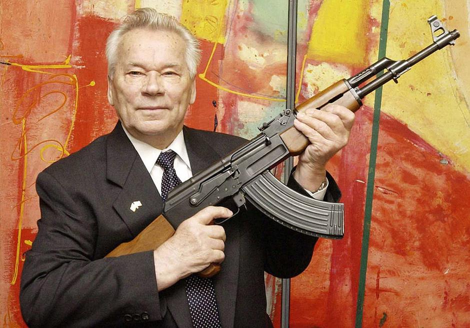 ak-47之父"枪王"卡拉什尼科夫去世