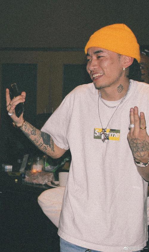 水贴:马思唯好帅 为什么变这么帅