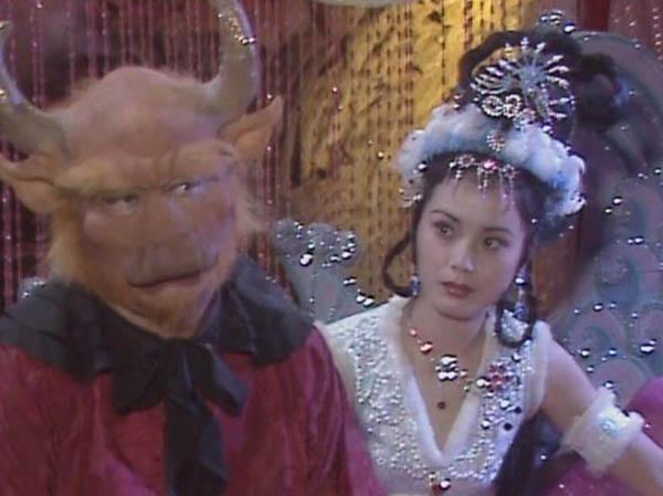 牛魔王与玉面狐狸能走到一起,大概是天缘注定,用火焰山土地老儿的