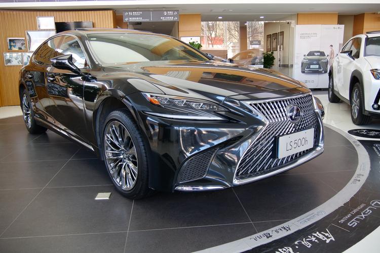 低调,内敛的百万级豪车代表 实拍雷克萨斯ls 500h行政版