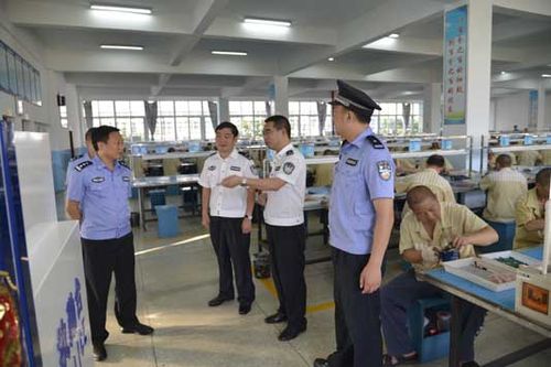 政委在警队"解剖麻雀" - 重庆法制在线