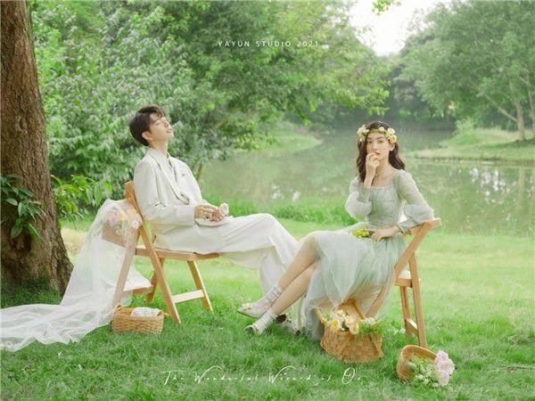 成都婚纱照2021适合90后的多种风格总有一种让你一眼心动