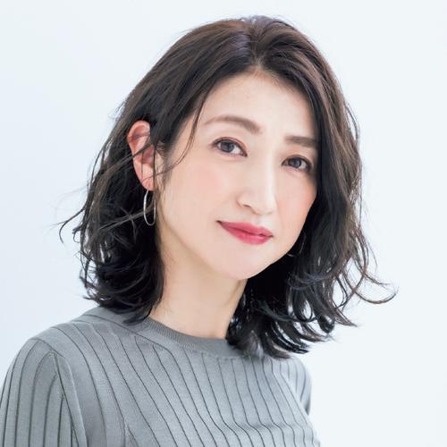 今年流行的"锁骨卷"发型7款,既减龄又气质,款款都显脸小