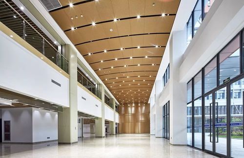 上海现代交通工程中心建筑设计 / 同济大学设计院