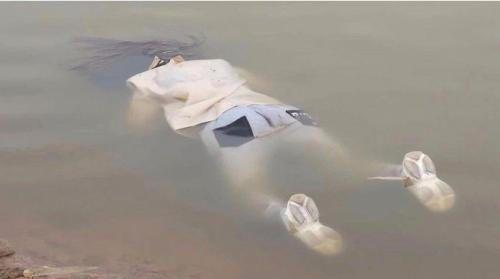 路人看见女尸浮现桥头数日后接连出现的事情村民觉得恐慌