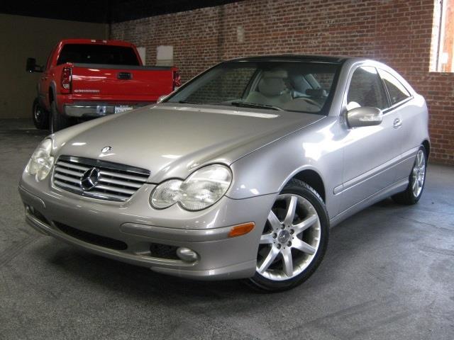 2004 mercedes-benz c-class c230 kompressor 2dr coupe