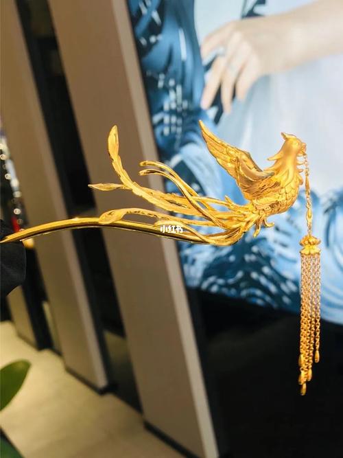 周大福黄金凤钗步摇_周大福怎么样_结婚_婚嫁_婚礼造型