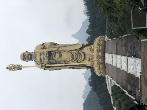 九华山99米地藏菩萨铜像.