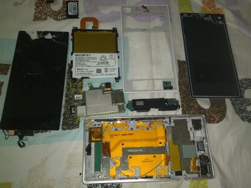 《极客z爱拆》索尼xperia z1碎屏自主拆机换屏