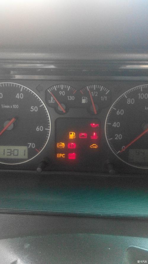 求助各位tx,帮忙看看这是什么报警灯?-爱卡汽车网论坛