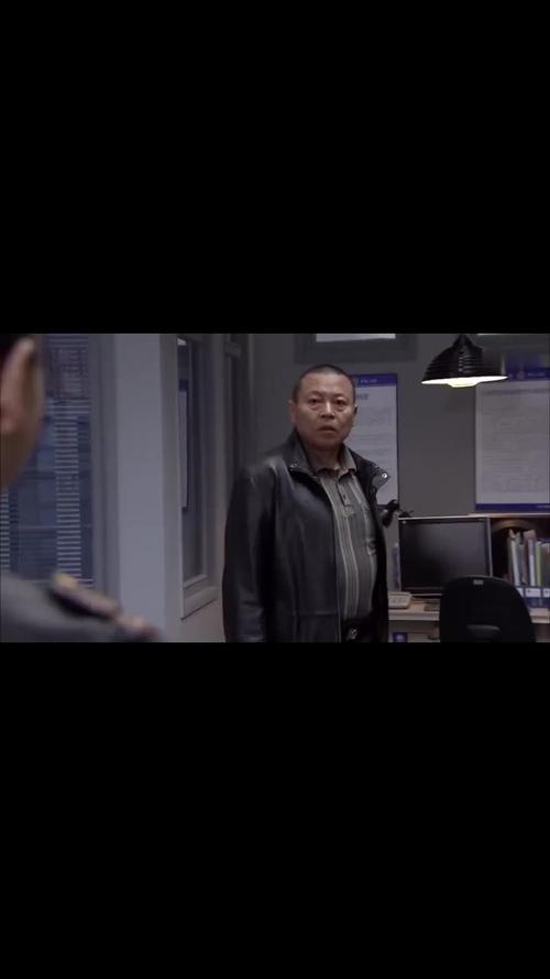 暗警警察将计就计引内奸竟是警队副队长