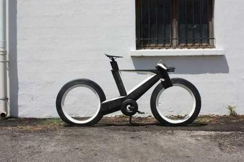走进现实世界的酷炫科幻单车:the cyclotron bike