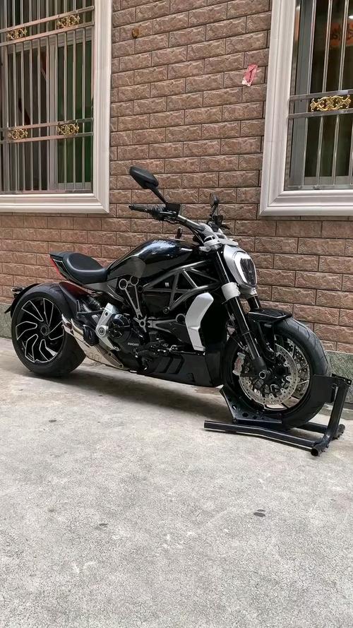 2016年杜卡迪大魔鬼xdiavels版顶配一键启动锻造轮毂