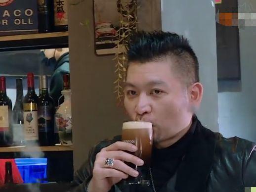 王鸥与初恋聚会场面十分尴尬前男友颜值被网友调侃差着辈分
