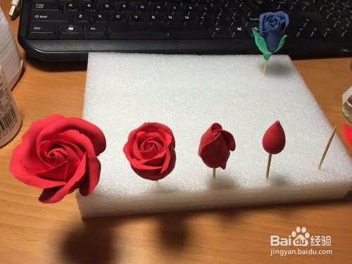 手工/爱好 > 手工艺  2 制作玫瑰的花瓣,玫瑰花好不好看,想不想都取决