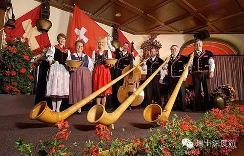 军刀,阿尔卑斯雪山,今天我们特别瑞士的民俗节日,看一看瑞士传统的一