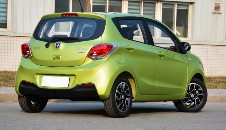 4万多就带自动挡 ,一公里油费不到4毛,国产车的骄傲!